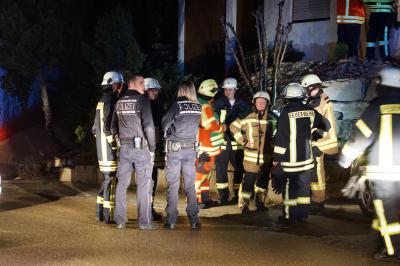 Gruibingen: Aussergewoehnlicher Einsatz fuer die Feuerwehr, Anwohner melden starken Chlorgeruch 